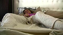 I discover her intense squirting pleasure moment