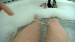 Annie Body Bath Monster Comfy Bubbles with Mature Milf Fingering Hairy Pussy in Close-Up Solo