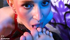 im obsessed with tasting toes