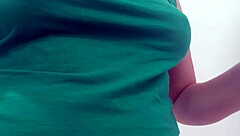 Quer me ajudar a me arrumar para o show ao vivo de crossdressing?