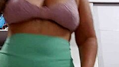 Craving a Wild Exhibitionist Flashing Session with Young Beauties