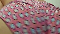 quero dar minha bucetinha de puta pra alguem me comer de graça