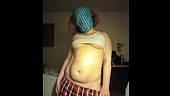 I worship your queen but wait, subscribers get exclusive videos just for them eyes