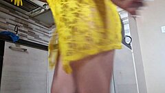 In this fetish narrative, the seductive Latina muse teases with solo pussy masturbation. She shows off her bucetinha in a passionate close-up at the end.