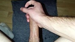 uhh i was masturbating and cummin so hard like 17 times in homemade solo