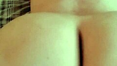 Amateur white girl shows off her fat ass in seductive display