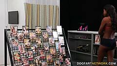 Hey anne amari, you still love sucking that cock at gloryhole initiations?