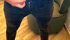 Intriguing Creampie Action with Italian Exhibitionist Jerking Off Muscular Bodybuilder in Homemade Fetish Scene