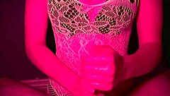 INTENSE HANDJOB FROM 18 YEAR OLD GIRL IN AMATEUR OLD YOUNG ACTION