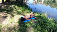 The stranger unexpectedly massaged a milf's hairy pussy on the public beach