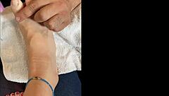 hey followers, chatting here and showing off my sexy bare feet and toes, what do you think?