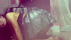 Double anal fisting stretches huge ass and pussy wide