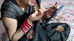 Hey, check out this Indian beauty in black saree pissing outdoors