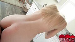 Paris White rides passionately in amateur scene with intense climax