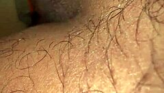 delivery boy arrives with parcel but gets unexpected offer from curvy indian babe instead of cash