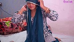 I flashed my dick to this cute Indian babe outdoors, she sucked it like a pro with deepthroat and swallowed huge cum load in mouth