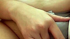 Loira gostosa starts masturbating her hairy pussy with passion in solo session