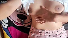 �ESTOY TAN CALIENTE! Watch This Intense Orgasm from Pussy Rubbing in Free Porn Video!