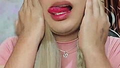 why not tease that rich transsexual rosadita while she strokes her polla?