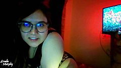 Watch me masturbate and cum live for everyone!