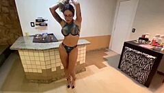 safada latina blowjob sucking cock motel dirty talk cumshot