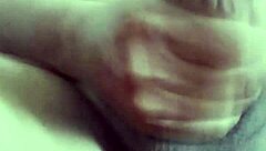 Filipina april leaks pussy play orgasm on video call!