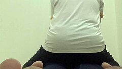 Single Mom Pinay Masseuse Delivers Extra Service Creampie in Dubai