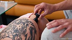 Nichole Saphir's Glowing Ass Trap Beckons