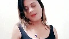 Indian babe shakes big ass and tits in naughty sexy sucking dance