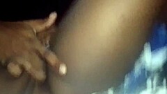 ela gozou forte so com vibrador e carinho na buceta molhada