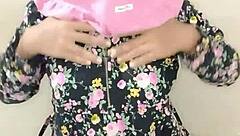 sexy amateur arab girl in hijab toys big pussy solo?