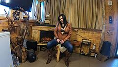 Beautiful milf housewife spreads tight pussy for hungry tease