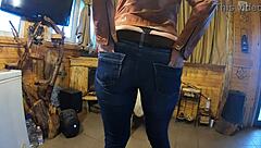 Beautiful milf housewife spreads tight pussy for hungry tease