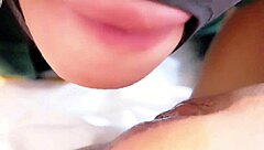 thai housewife 69 licks pussy till mouth floods