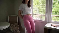 yoga pants cameltoe tease intrigue