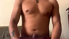 Maluma健身粗屌硬邦邦露出来