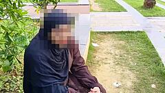 Muslim hijab girl takes cash for outdoor porn pounding