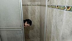 helping my hot stepsis shower while pounding till creampie