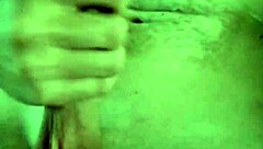 Batendo uma e fumando um pra relaxar