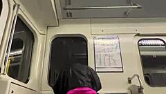 地铁车厢公共性爱户外口交