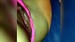 Botou a empregada pra mamar e dar a buceta gostoso