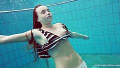 Nina Mohnatka smokes hotly by the pool!