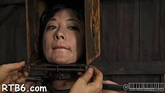 i delight in giving oral sex to my sexy thrall