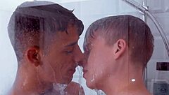 i love fucking twinks in the shower, getting assfucked hard and cumshot