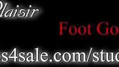 Mistress DEMANDS FOOT WORSHIP and NIPPLE play