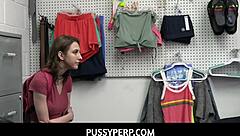 Lesbian Babe Scissoring Best Friend! Lick and Muff Dive!