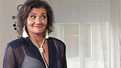 Rubi Rico和Arwen玩具玩女同舔屄