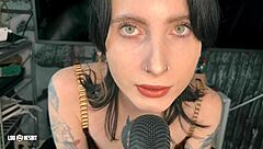 loira esposa do corno faz espanhola com seios enormes, dando buceta e cuzinho rosa enquanto marido filma