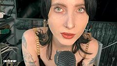 loira esposa do corno faz espanhola com seios enormes, dando buceta e cuzinho rosa enquanto marido filma