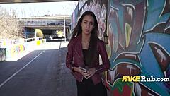 18yo influencer paid to fuck on cam 😏